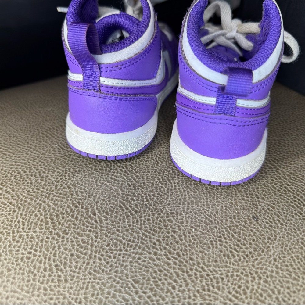 Jordan 1 - Picture 9 of 11